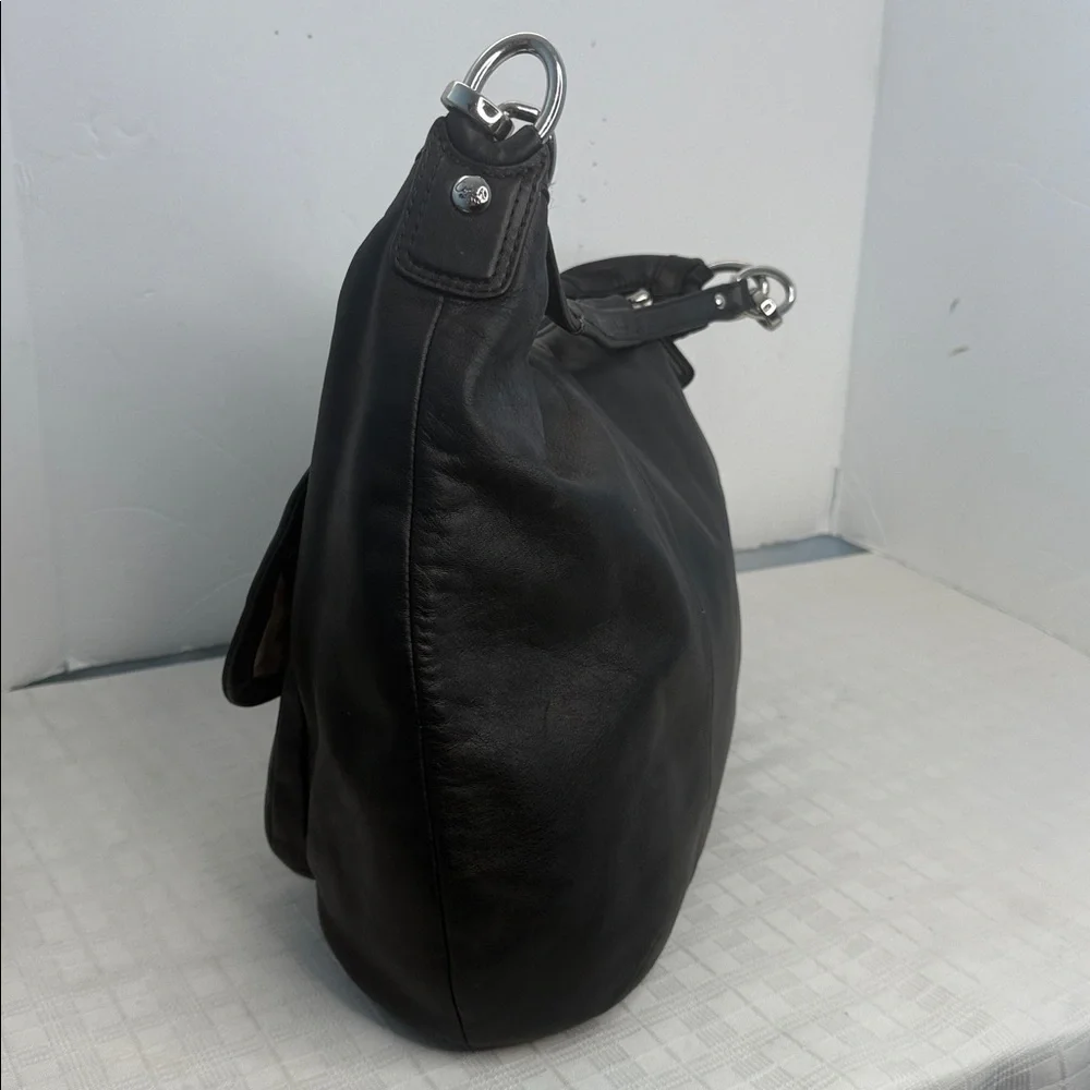 Coach F22309 Kristin Black Leather With Beige Liner Python Hobo